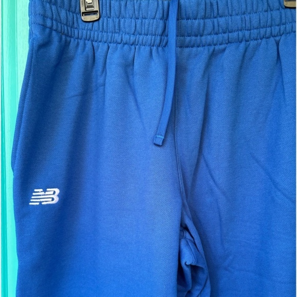 NWT Men’s New Balance Sweatpants- Relaxed fit sizes Large